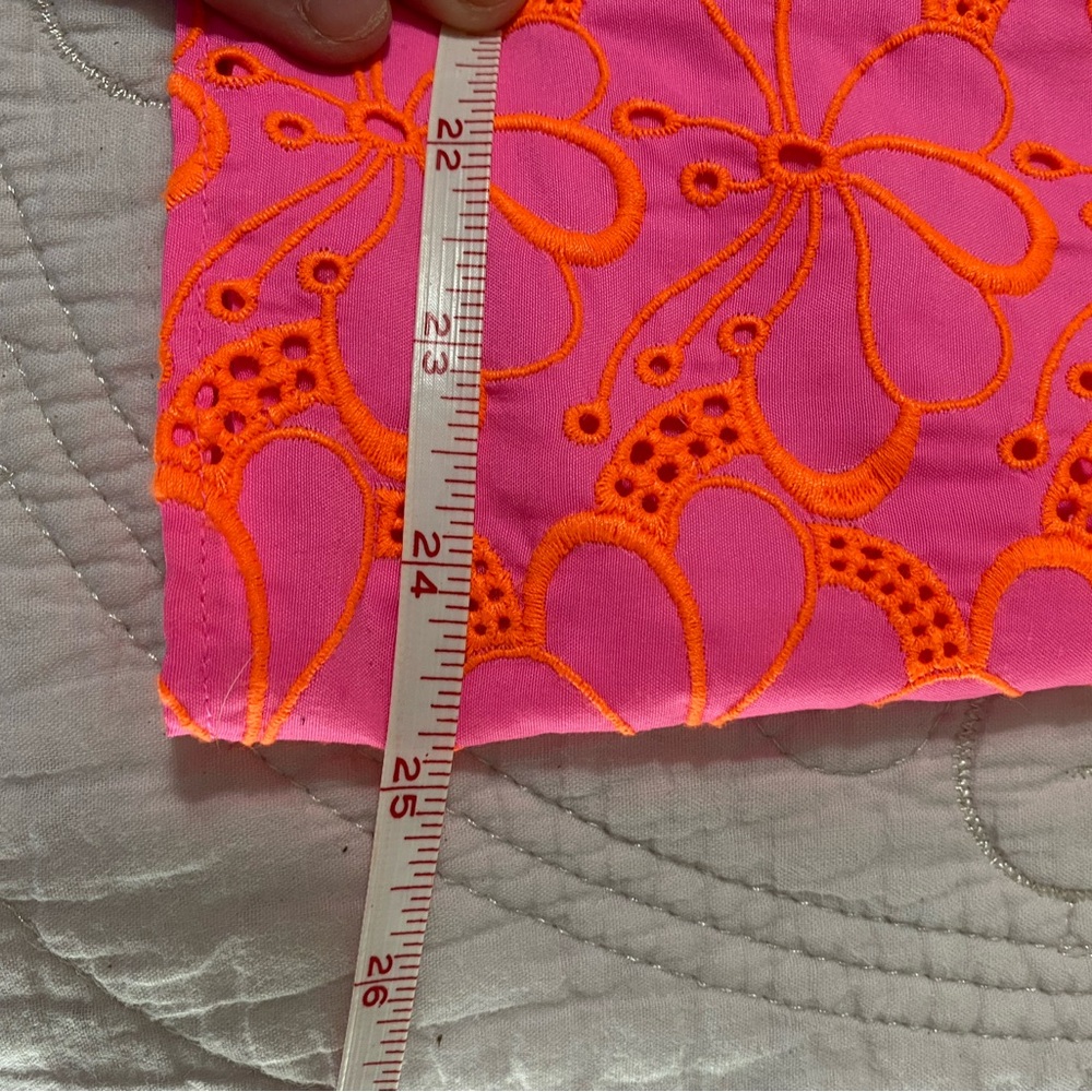 NWOT Lilly Pulitzer Lailah eyelet top - Picture 15 of 15